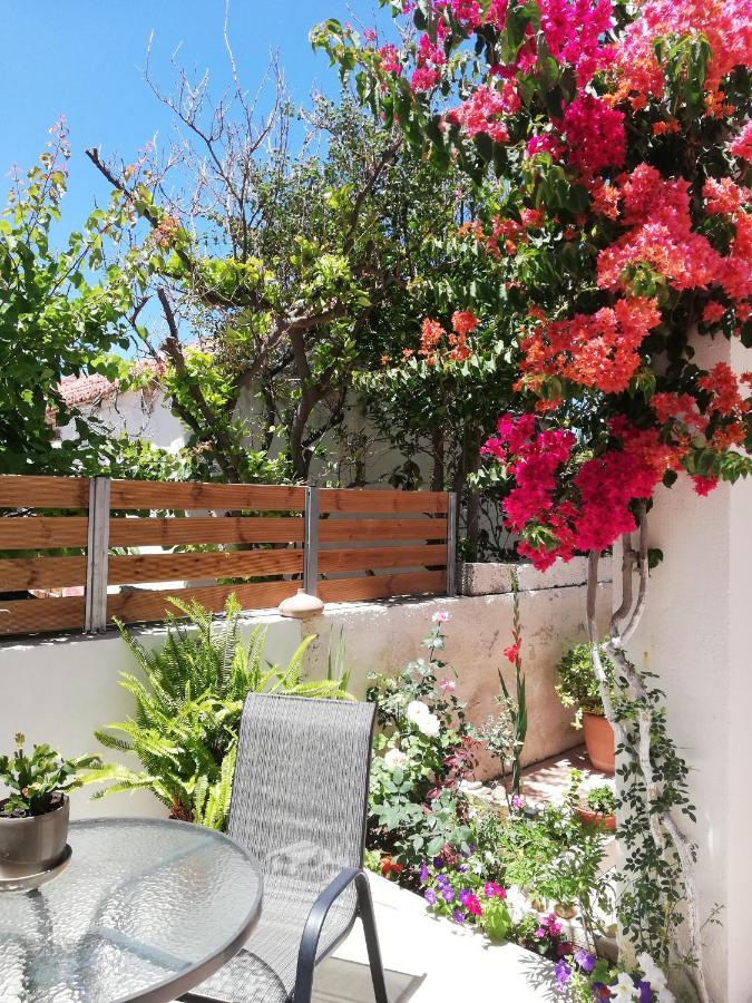 Small Studio With Yard Chania  Екстер'єр фото